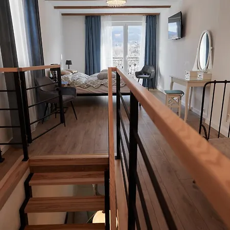 451 Apartment *